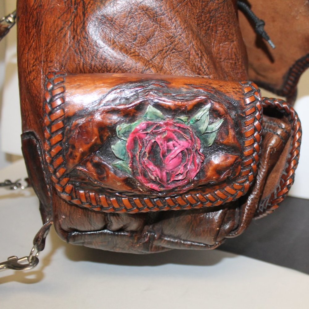 New Handmade Tooled Roses Angel Backpack & Wallet - Picture 5 of 16